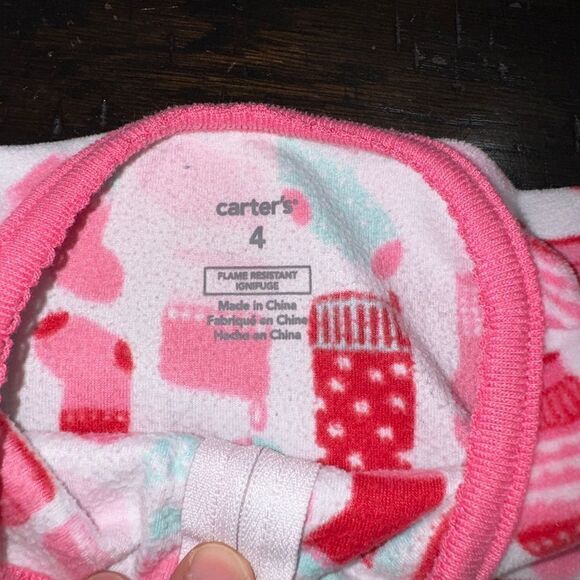 Size 4 carters fleece footed pajamas Christmas - Picture 2 of 4